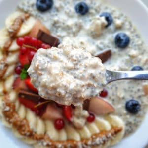 Live Puri Overnight oats met vanille eiwitpoeder en perzik